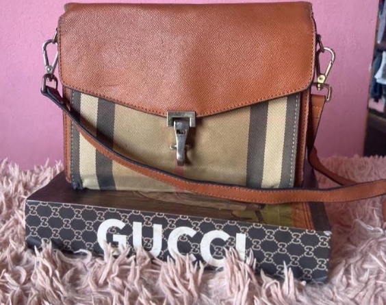 Women's bag with stripe