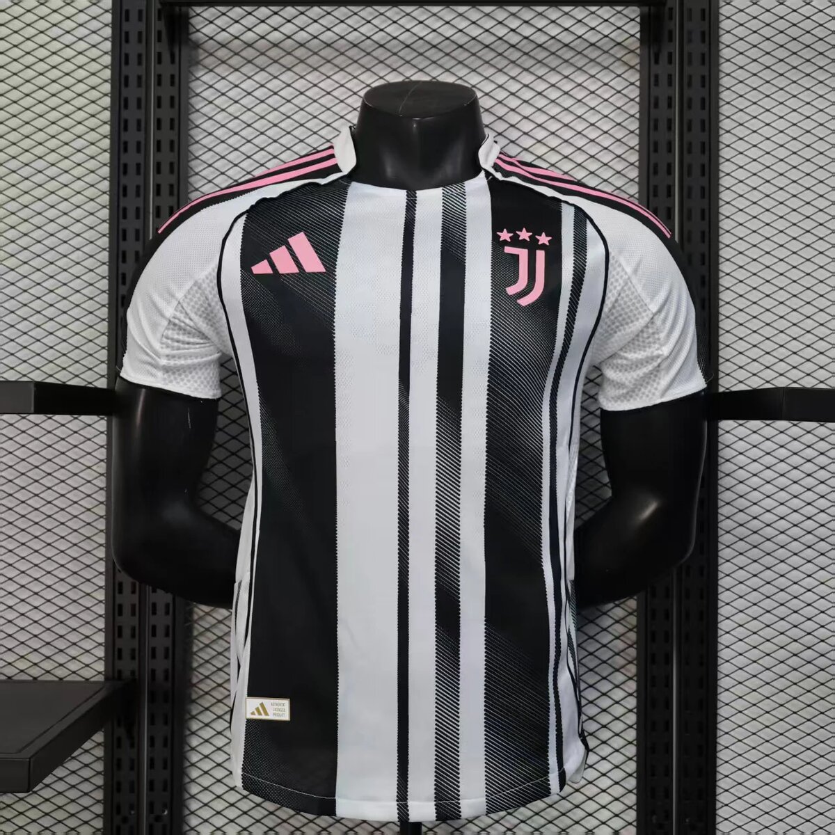 Maillot Juventus Noir et Rose