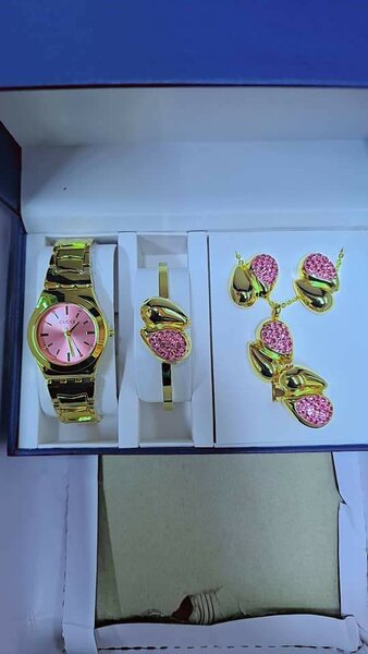 Set montre et bijoux élégant