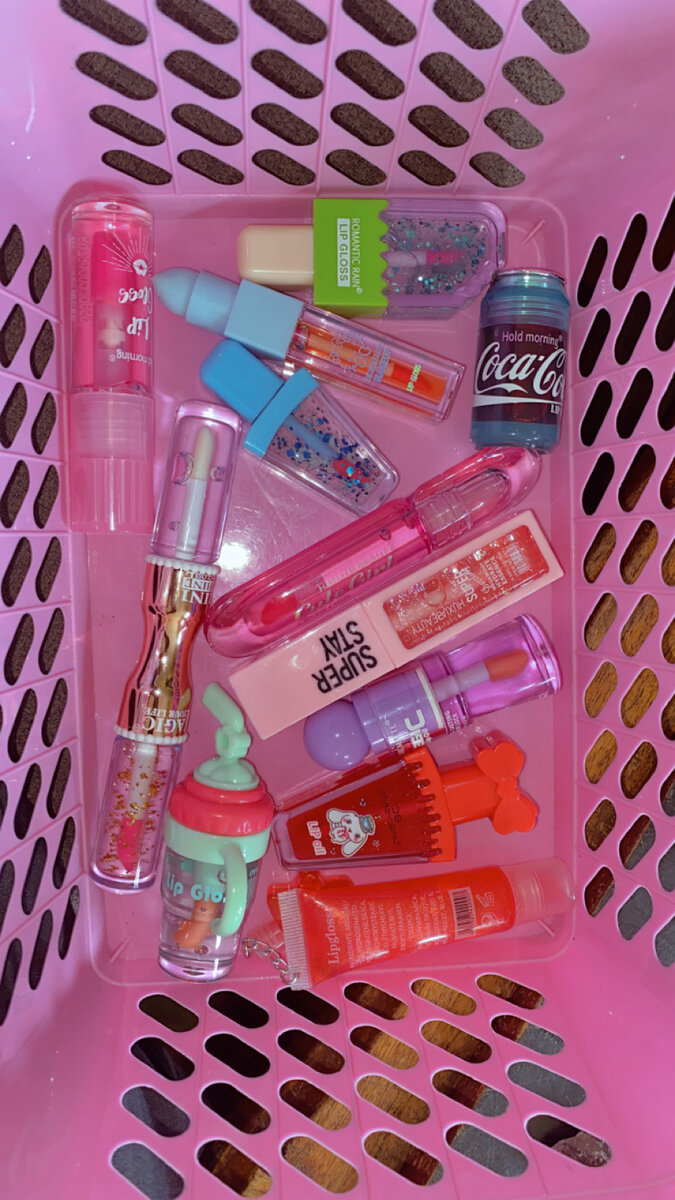 Lot de brillants à lèvres colorés