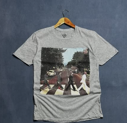 Thr Beatles t shirt size : M