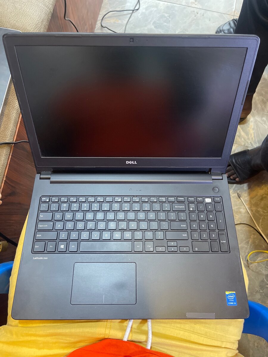 Dell Latitude 3560