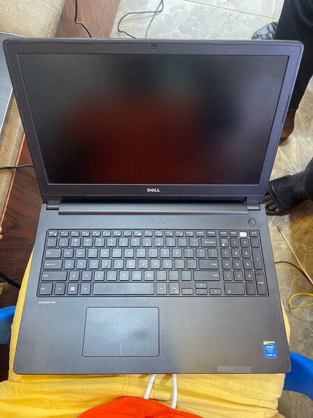Dell Latitude 3560