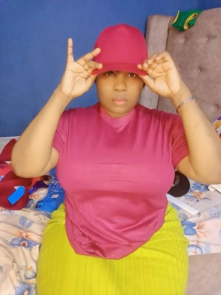 Casquette et T-shirt Ensemble