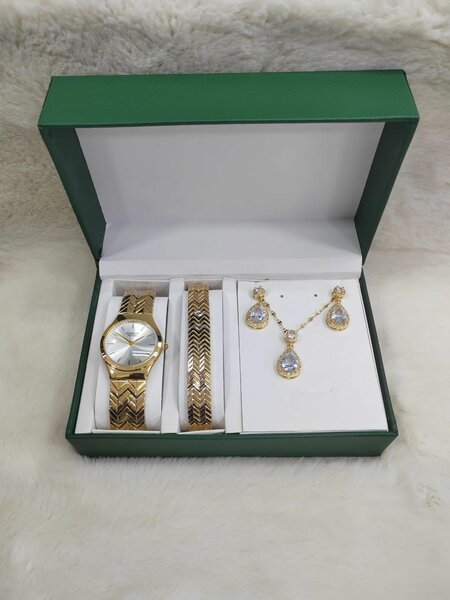 Coffret Cadeau Montre et Bijoux