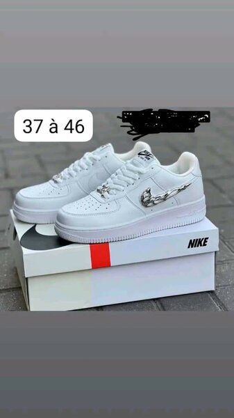 Baskets Nike Air Blanc Métallique