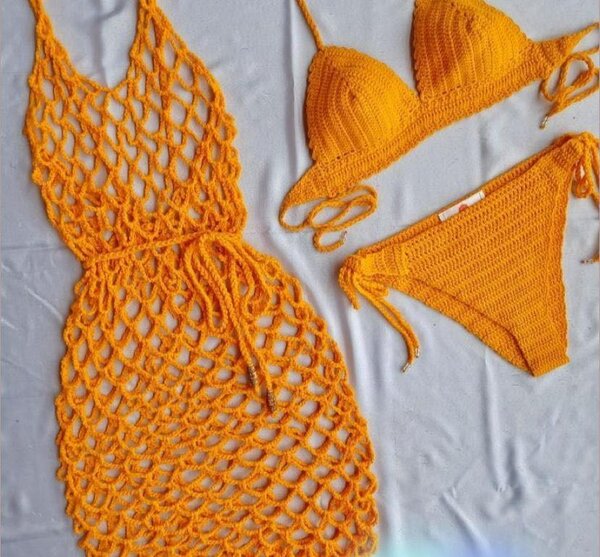 Ensemble Crochet Bikini et Robe