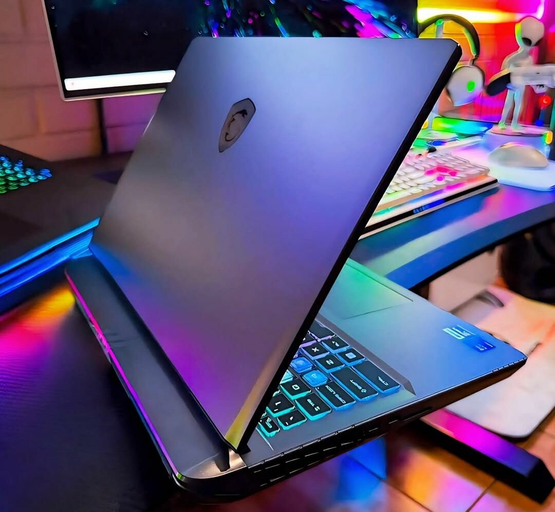 MSI VECTOR HX AI  ULTRA 9 2025