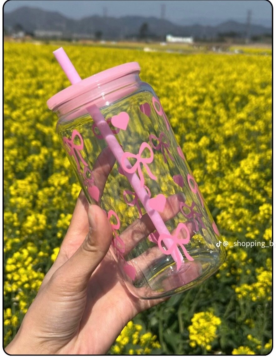 Gobelet en verre décoratif