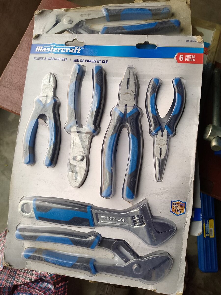 Pliers and wrench set MasterCraft brand
