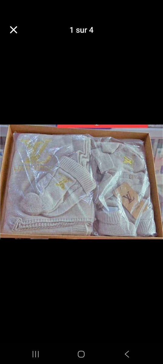 Ensemble bonnet et écharpe en laine