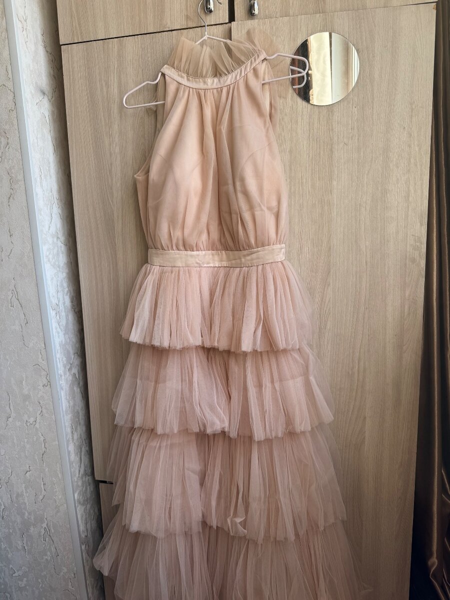 Вечерние платья