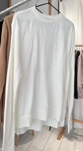 Белая кофточка