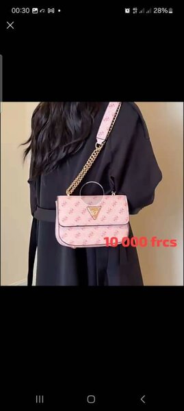 Sac à main élégant rose