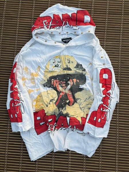 Sweat à capuche graphique tendance