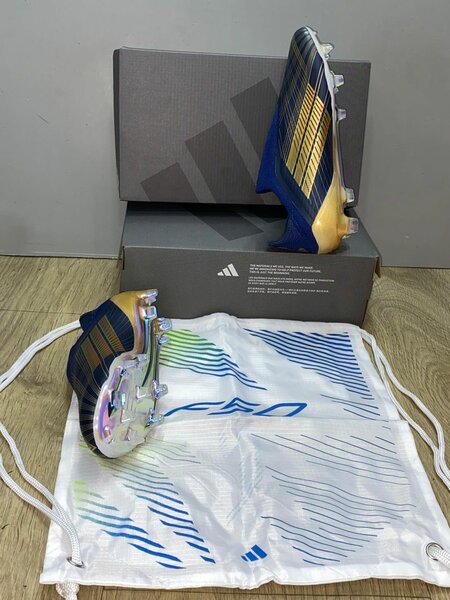 Chaussures de Foot F50 Premium