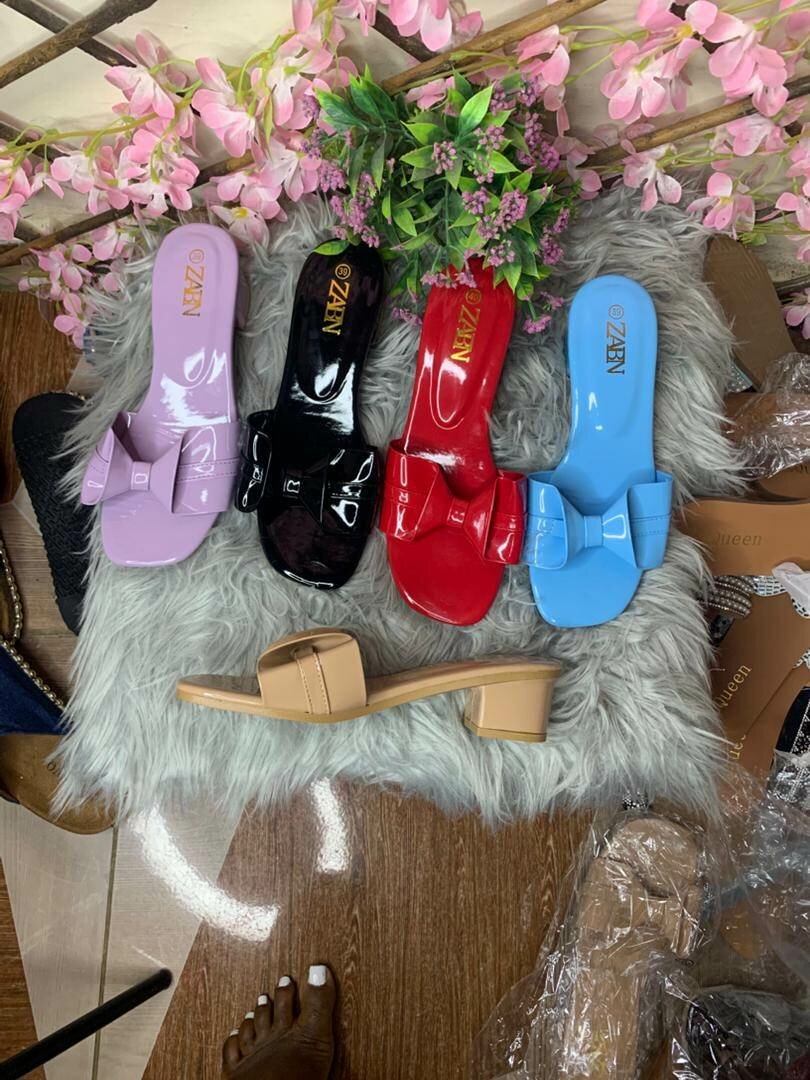 Sandales élégantes avec nœud