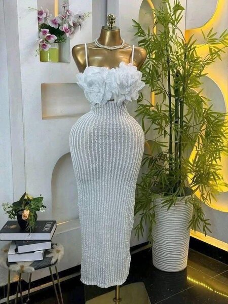 Robe soirée glamour blanche