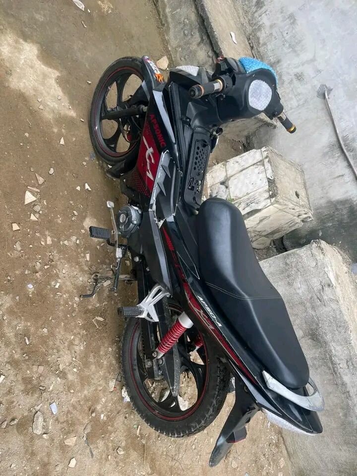 Moto Adsonic Noir Sport