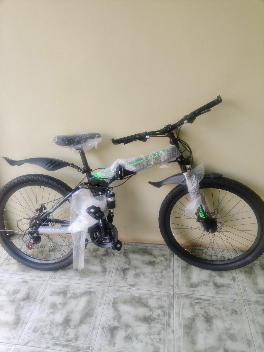 Mountain Bike: New, strong , durable