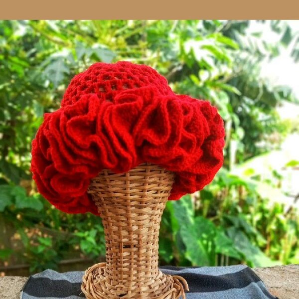 Béret en Crochet Élégant