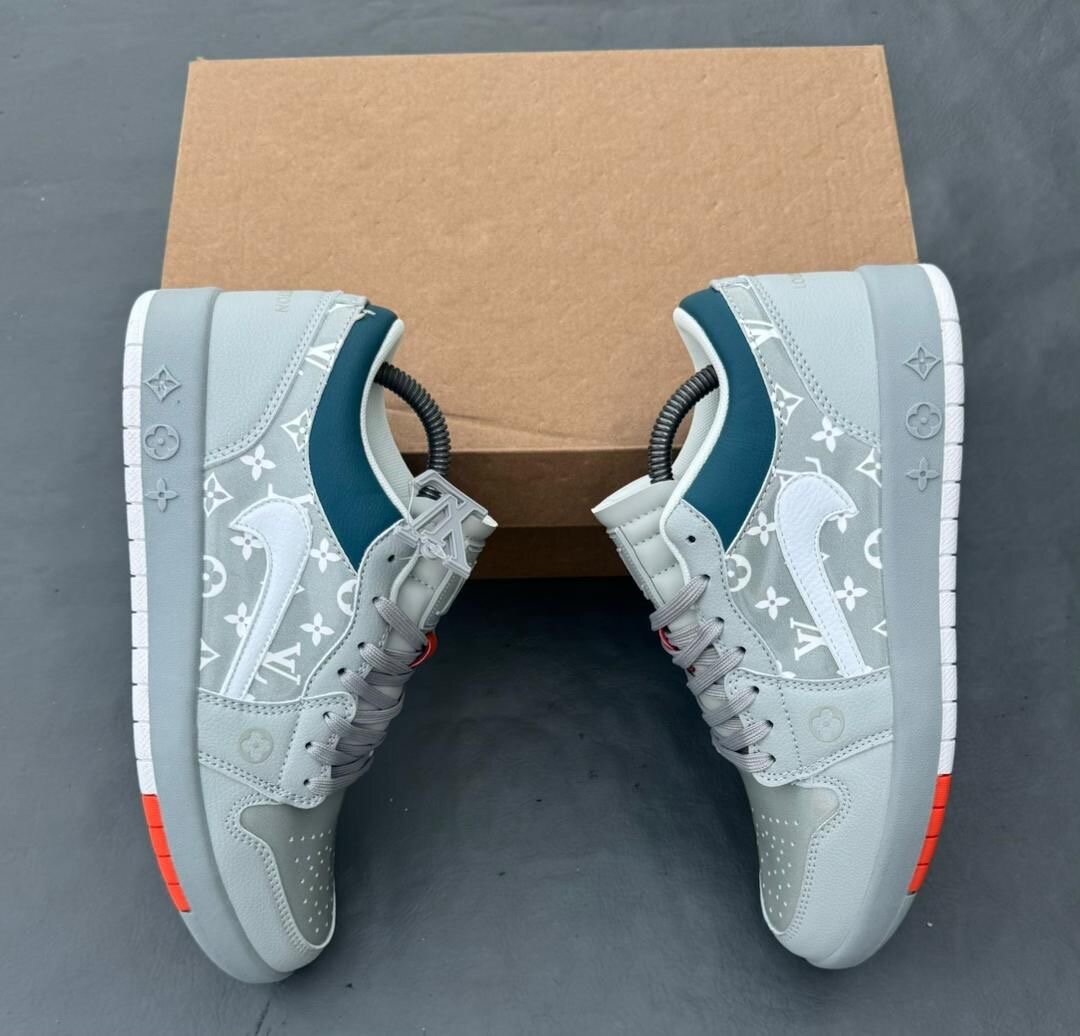 Baskets grises  Nike