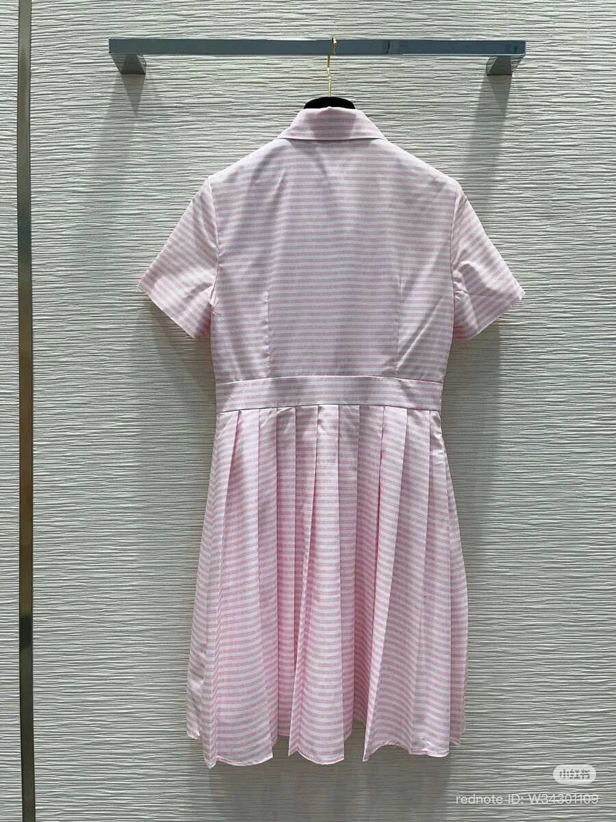 Robe chemise à rayures roses
