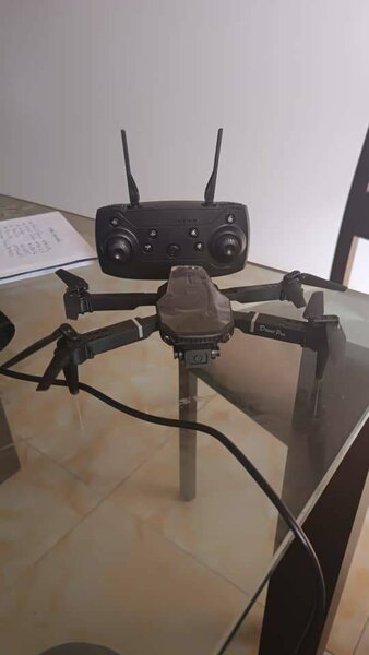 Drone E88