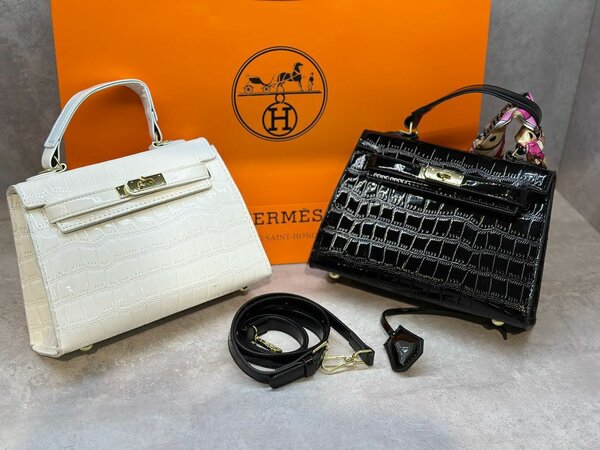 Лакированные HERMES