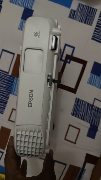 Projecteur Epson EB-S05