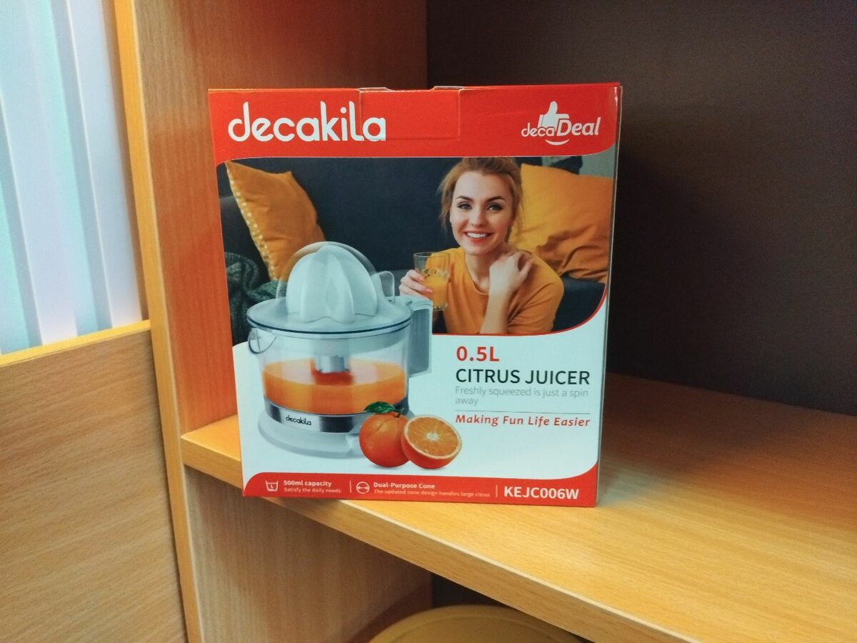 Decakila citrus juicer