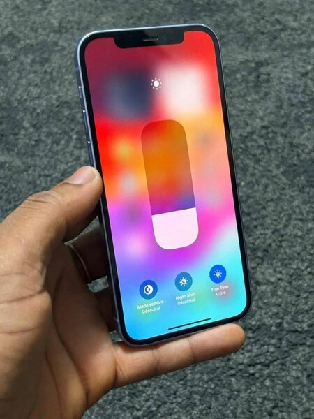 iPhone 12 64GB Violet