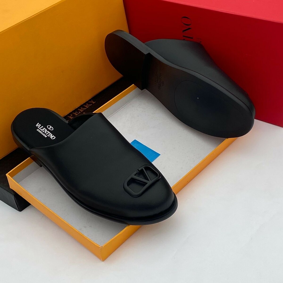 VALENTINO CLASSIC HALF SHOE