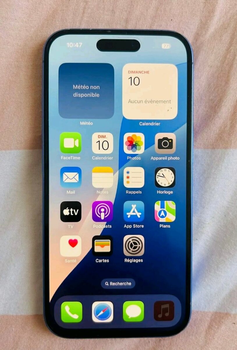 iPhone récent bleu 256GB