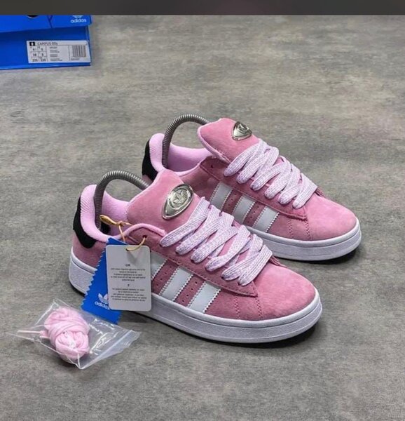 Baskets noires et roses Campus