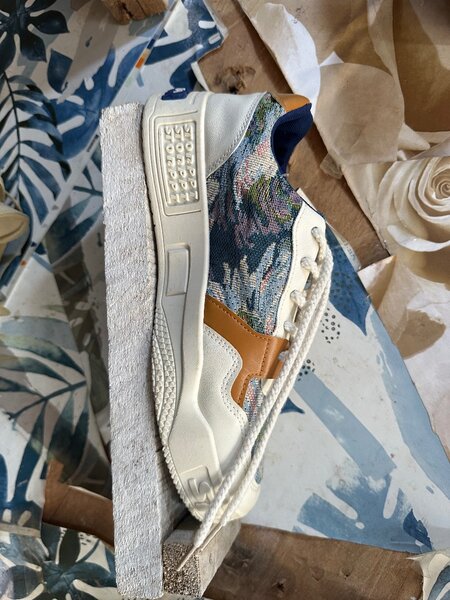 Chaussures sport stylées unisexes