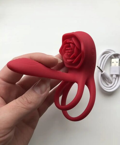 Anneau vibrant double rose