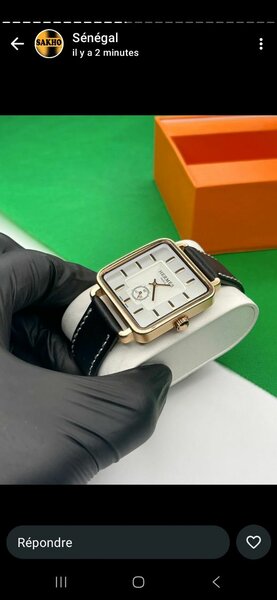 Montre carrée classique homme