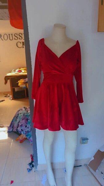 Robe rouge élégante