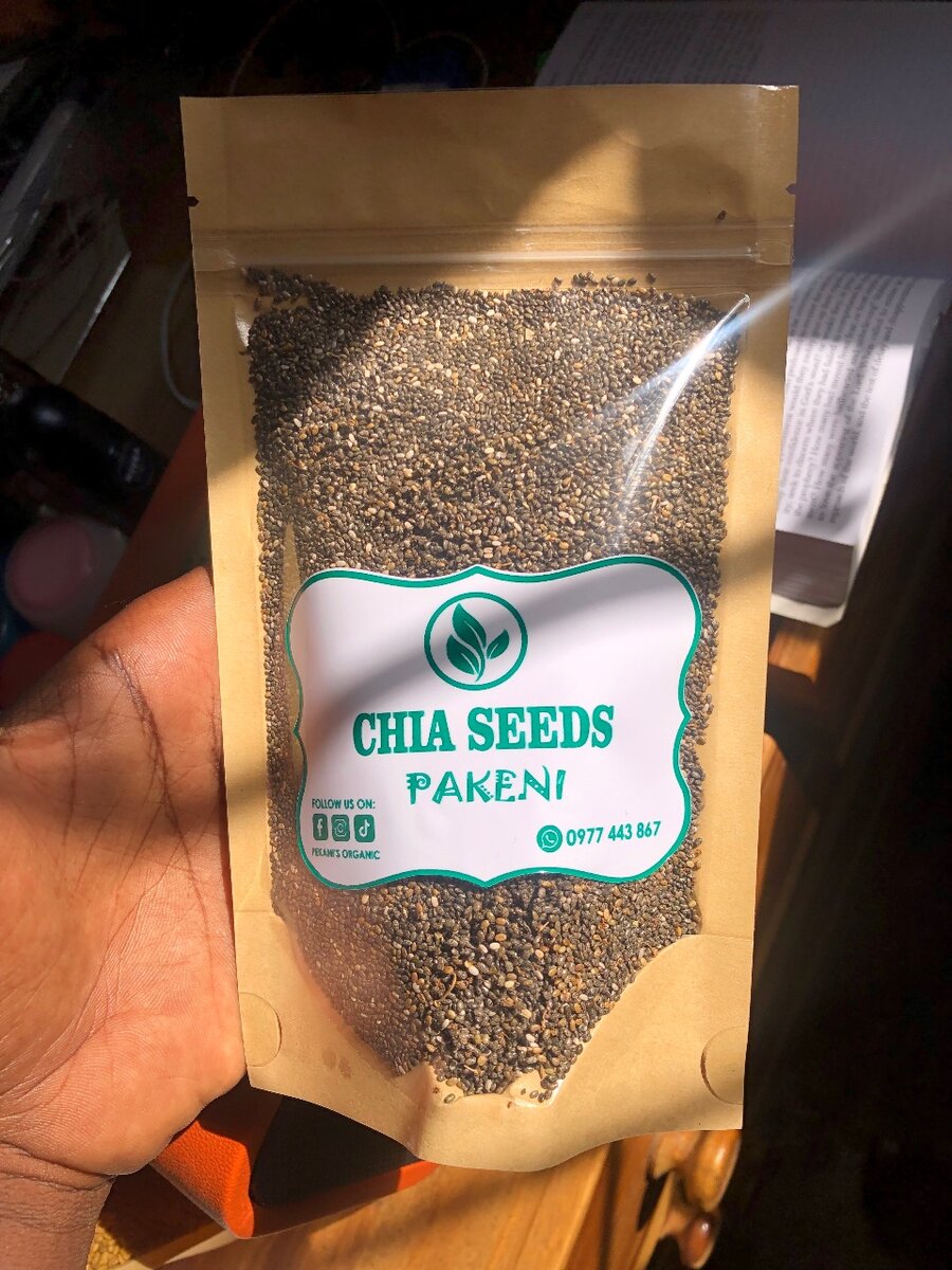 Chia seeds , fenugreek seeds