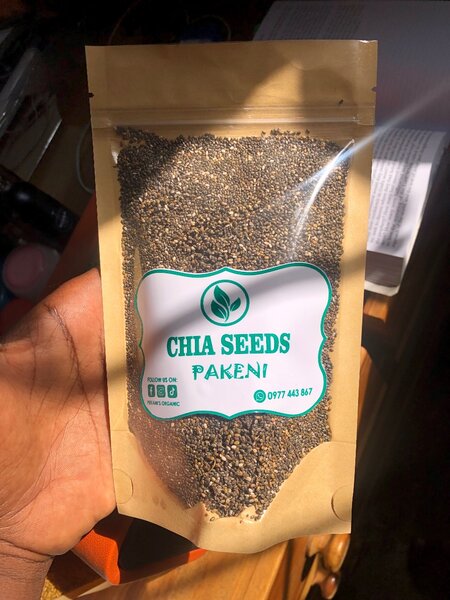 Chia seeds , fenugreek seeds