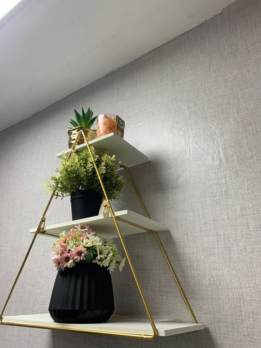Wall shelf with flowers