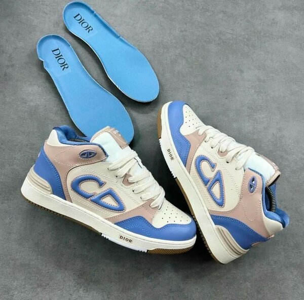 CD DIOR SNEAKER
