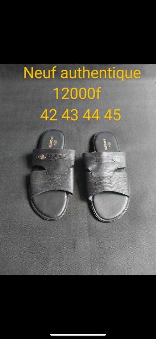 Sandales Noires Élégantes en Cuir