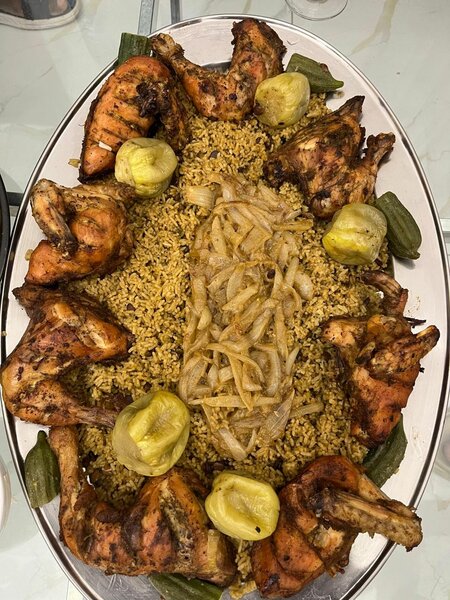 Poulet rôti avec riz épicé