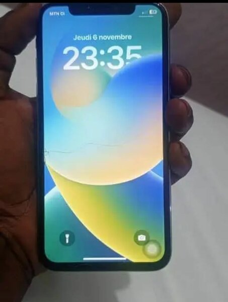 iPhone X 64Go Argent