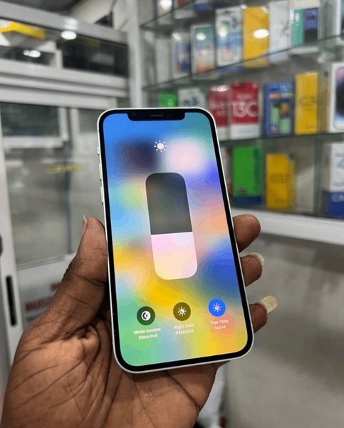 iPhone 12 - simple
