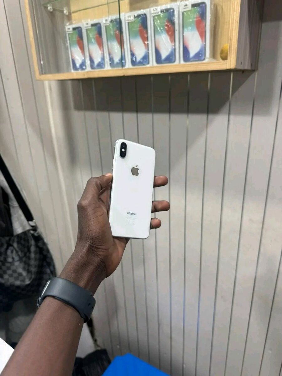 iPhone X Argent Débloqué