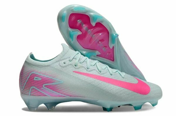 Chaussures bleu clair/rose Nike