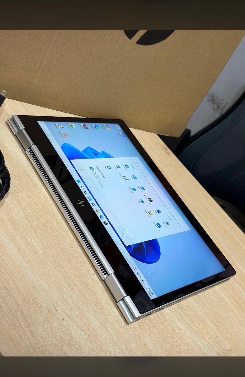 HP ELITEBOOK 1030 G3